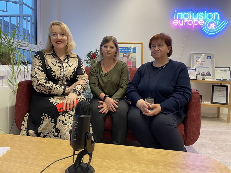 Olena Tsarenko, Hanna Solovei, Raisa Kravchenko in Inclusion Europe office