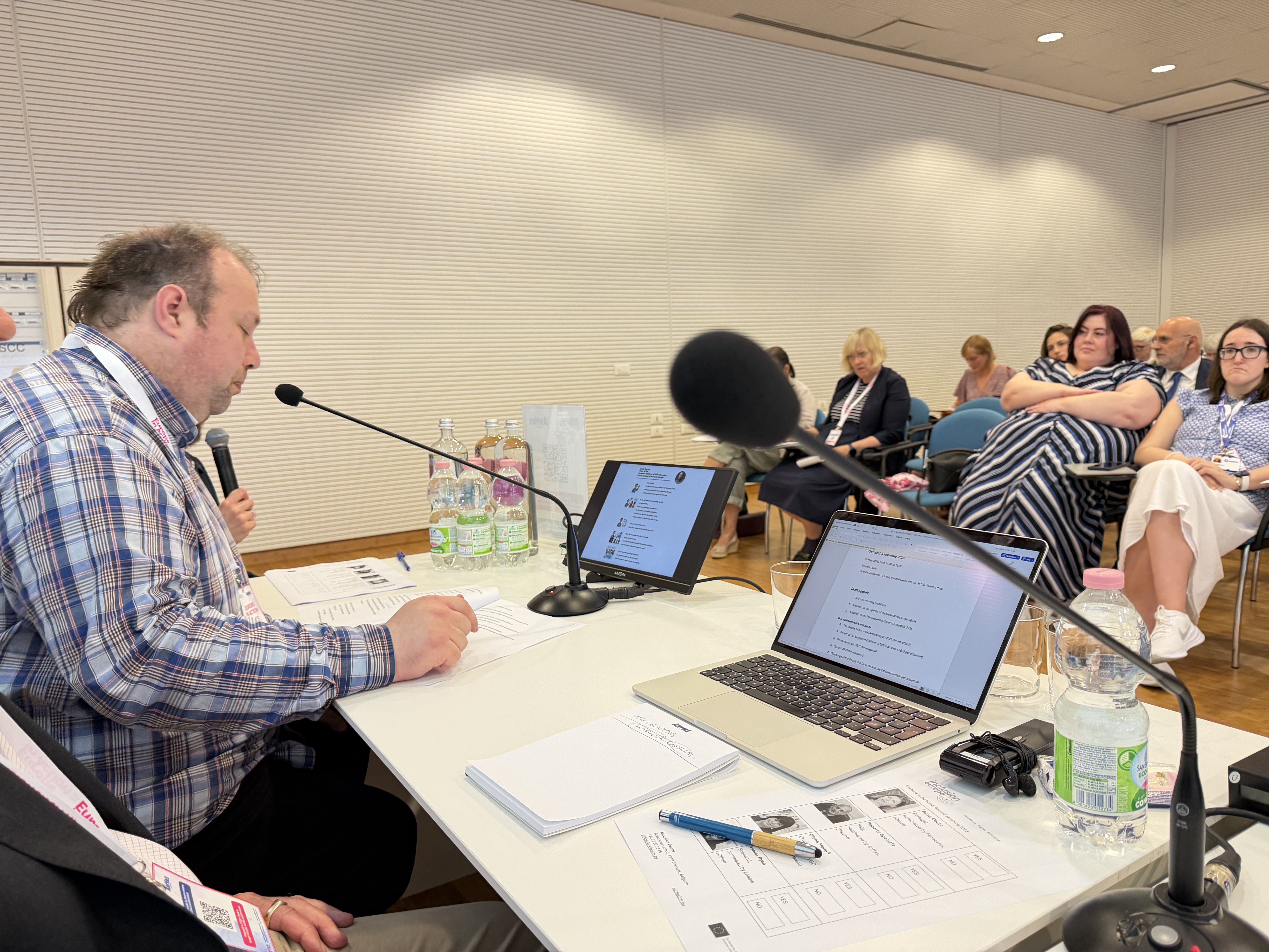 Laszlo Bercse presenting at the general assembly